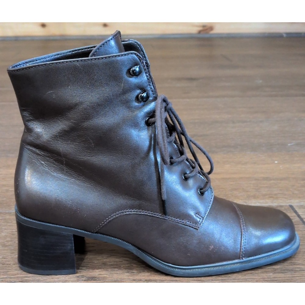 Caressa Boots Women's 9M Brown Leather Lace-Up Brazil VTG Boho Indie Hipster